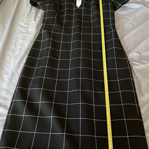 Ann Taylor Black Windowpane Dress with v-neck & cap sleeves - Picture 12 of 13